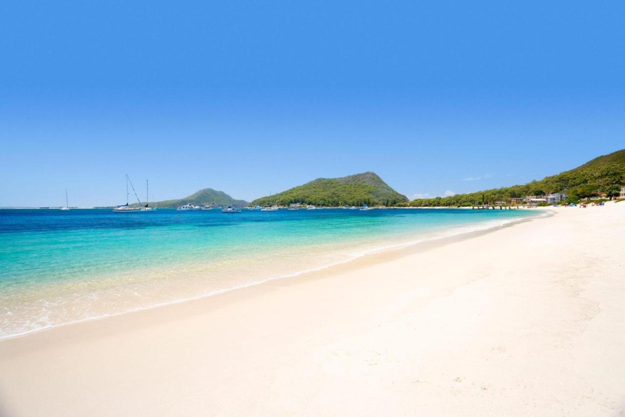 Dutchie'S Dream - Glorious Views And Opposite Dutchies Beach ネルソン・ベイ エクステリア 写真